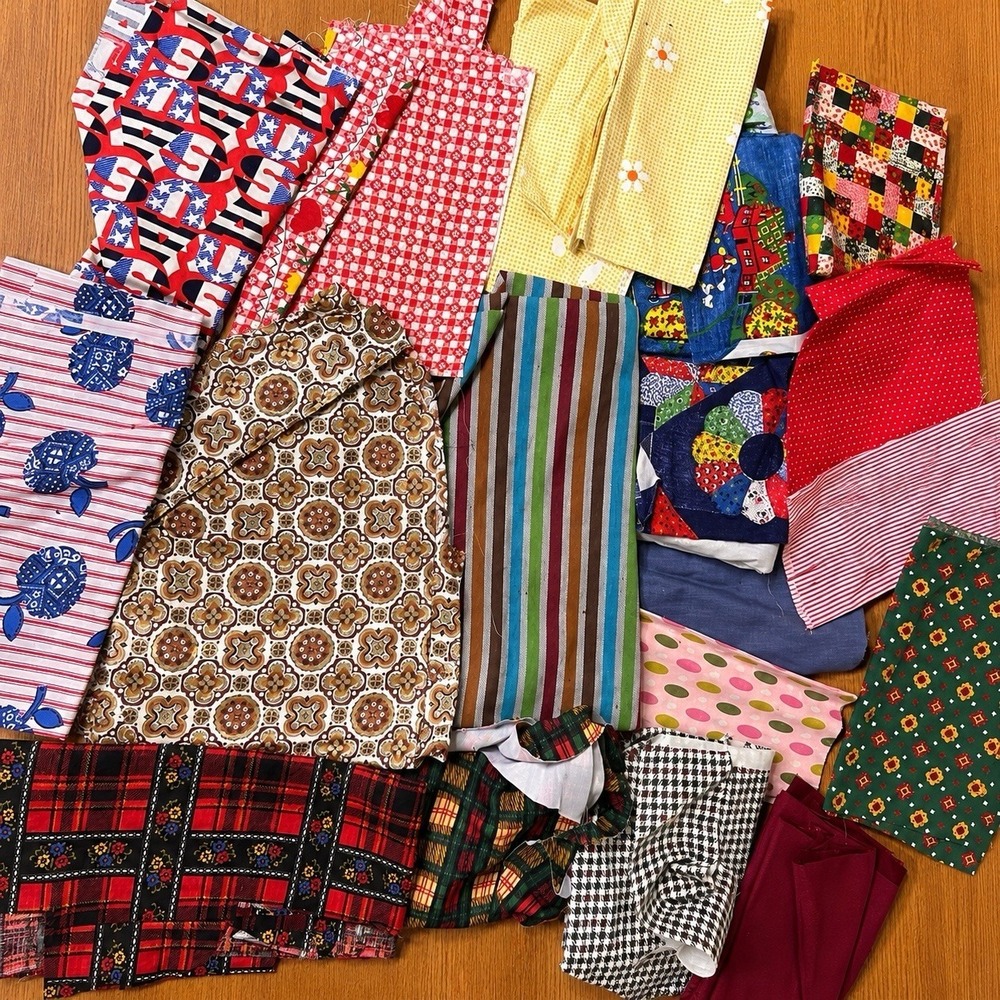 Vintage 70s Fabric Scrap Lot Quilt Pieces Retro Cotton Remnants Craft Sewing 4lb